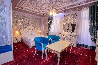 Dendi Plaza,,2.5 star