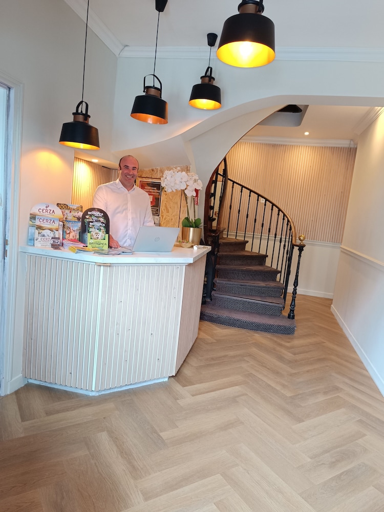 Hôtel D'angleterre,Dieppe>>Caen,2 star