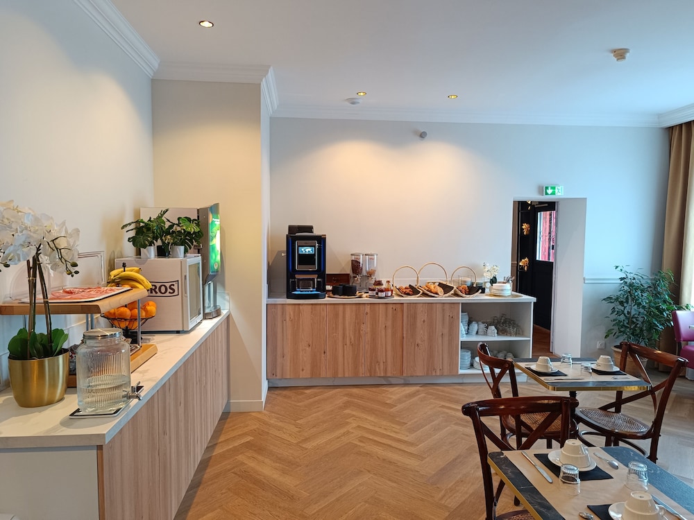 Hôtel D'angleterre,Dieppe>>Caen,2 star