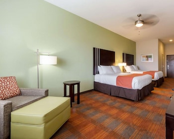 quality inn and suites victoria east