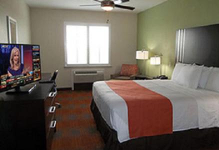 quality inn and suites victoria east