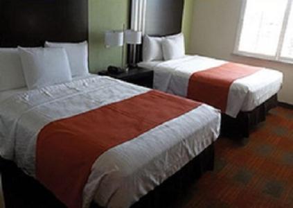 quality inn and suites victoria east