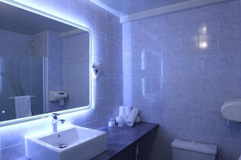 The Originals City, Hotel Villancourt, Grenoble Sud (Inter-Hotel),Grenoble>>Echirolles,3 star
