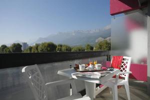 the originals city hotel villancourt grenoble sud