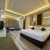 arnes central hotel
