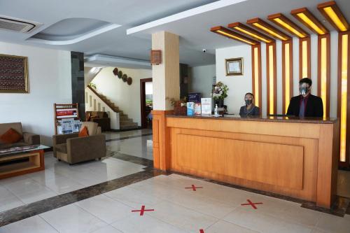 arnes central hotel