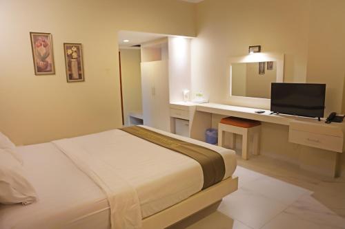 arnes central hotel