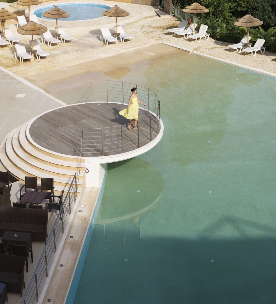 ariti grand hotel corfu