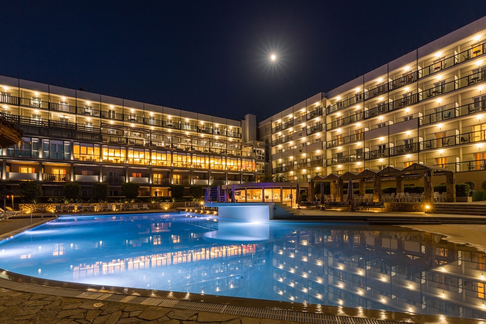 ariti grand hotel corfu