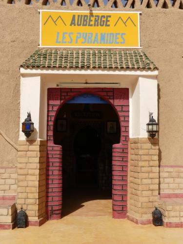 les pyramides hotel merzouga