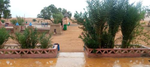 les pyramides hotel merzouga