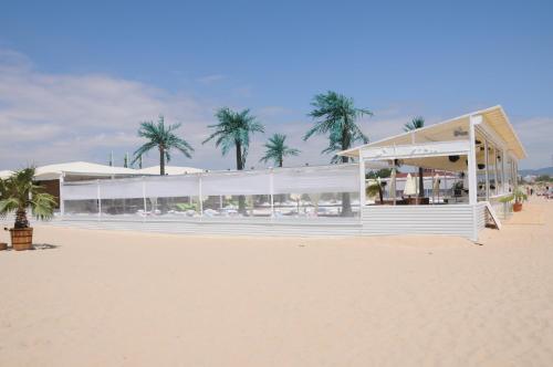 rainbow 2 holiday complex