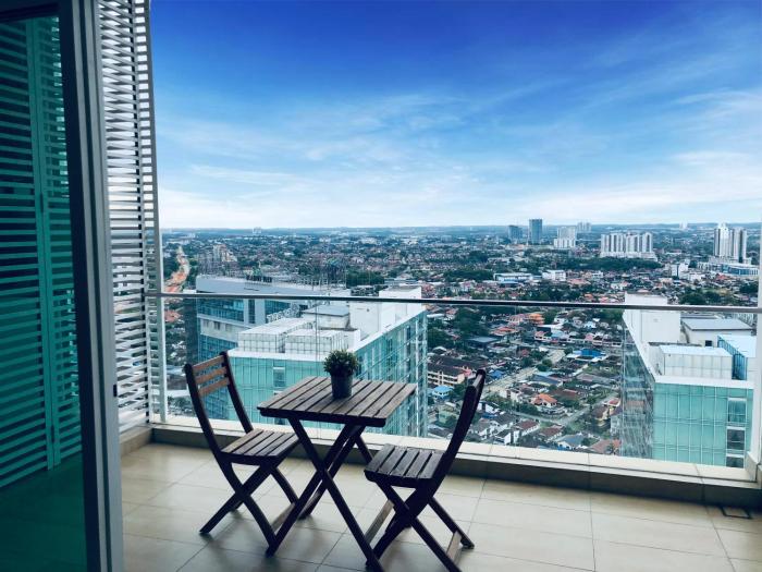 ksl desplanade sky view suite