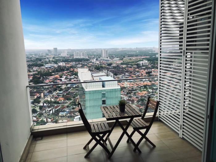 ksl desplanade sky view suite