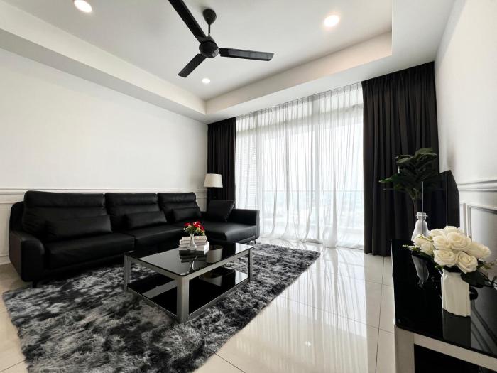 ksl desplanade sky view suite