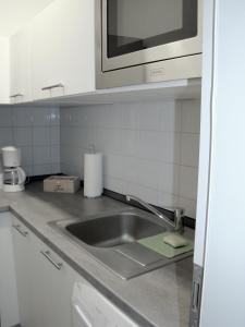 bnb near brandenburg gate