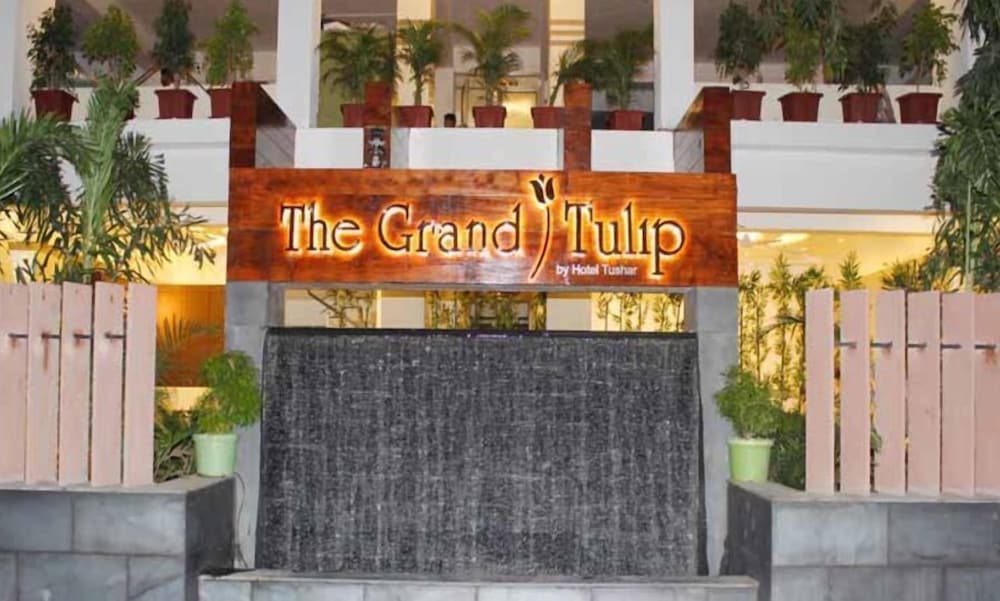 the grand tulip