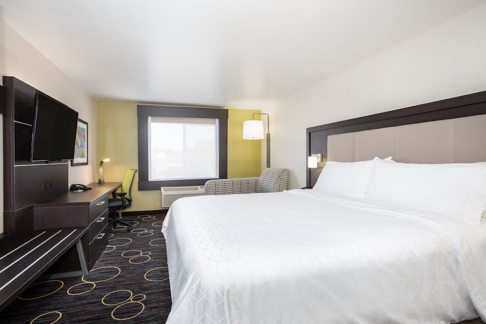 holiday inn express and suites tucumcari by ihg