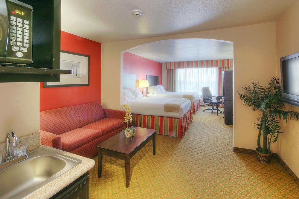 holiday inn express and suites tucumcari by ihg