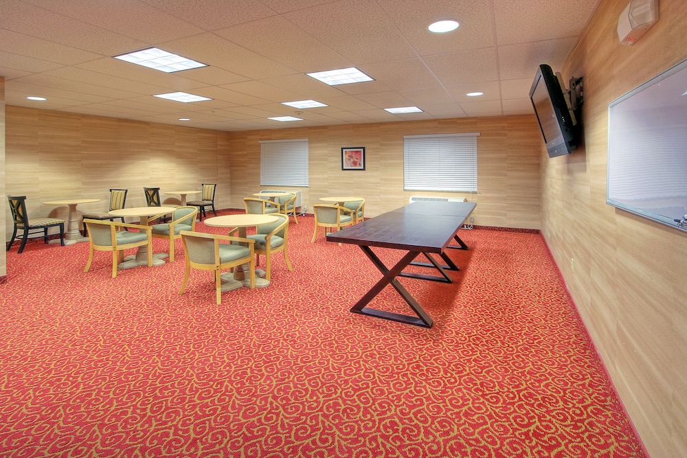 holiday inn express and suites tucumcari by ihg