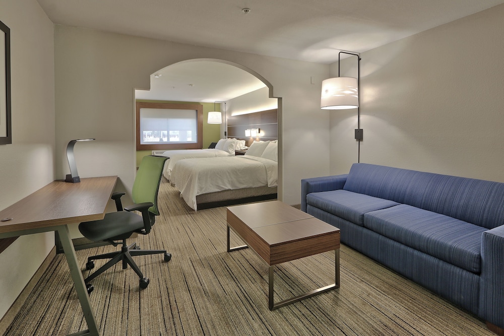holiday express and suites portales by ihg