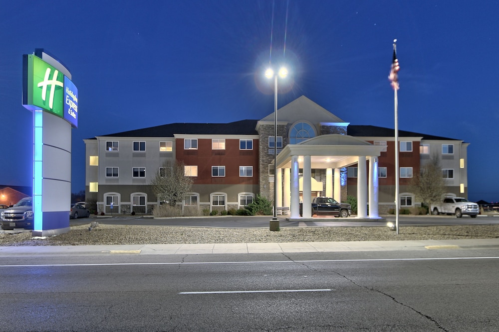 holiday express and suites portales by ihg
