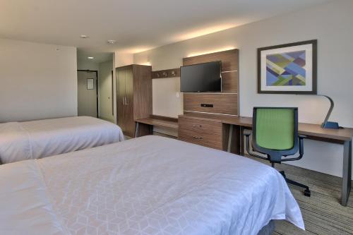 holiday express and suites portales by ihg