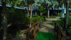 capricorn motel and conference centre