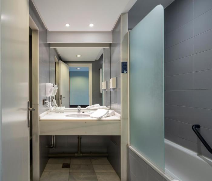 hotel ciudad de logrono
