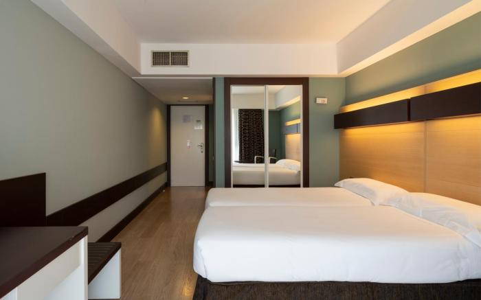 hotel ciudad de logrono