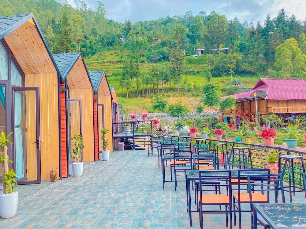 plum homestay hostel