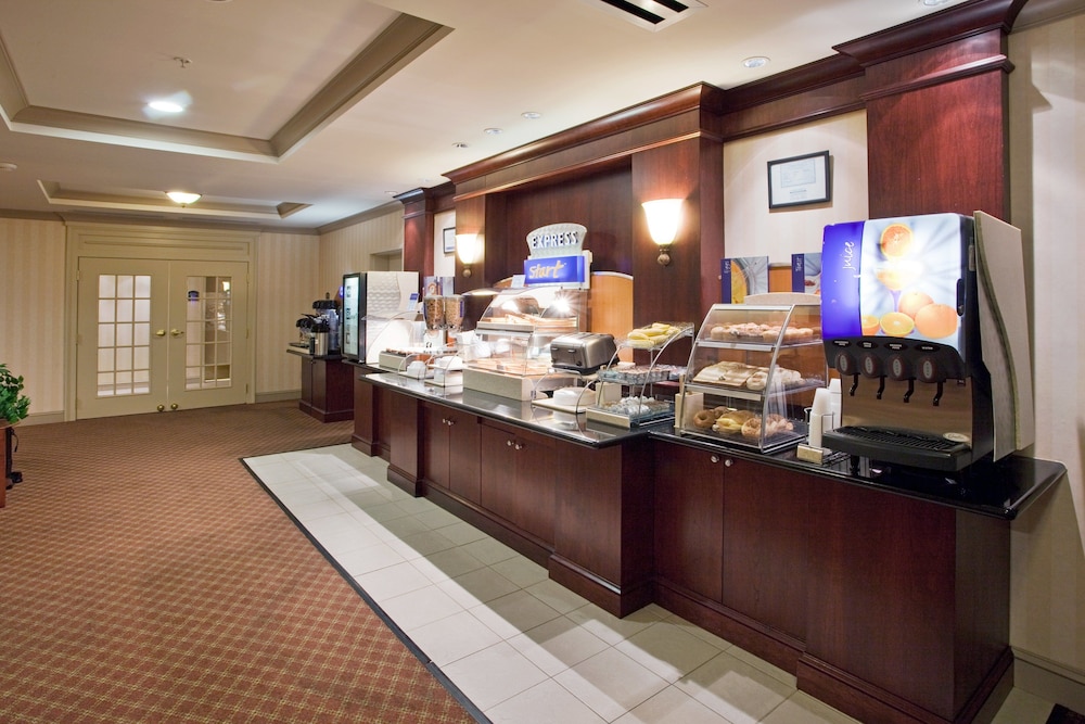 holiday inn express hotel and suites drums by ihg