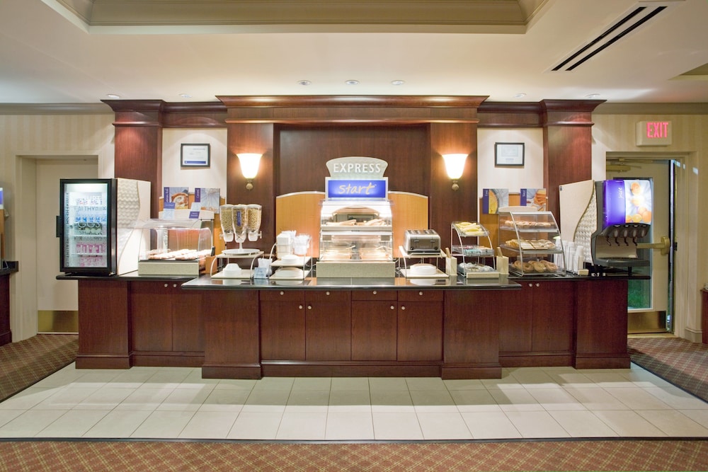 holiday inn express hotel and suites drums by ihg