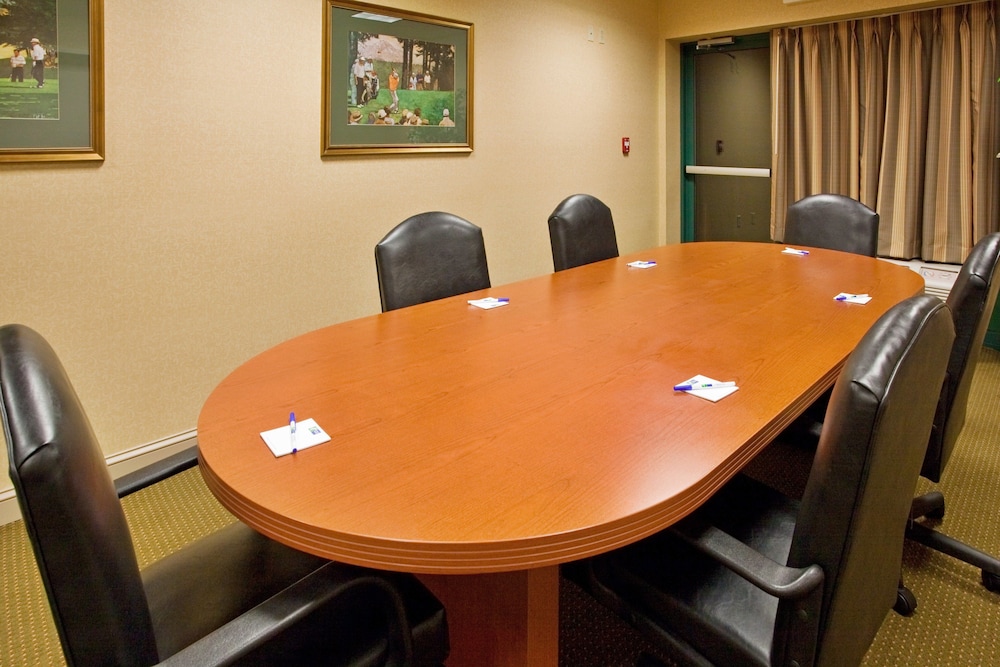 holiday inn express hotel and suites drums by ihg