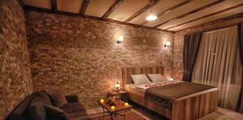 calina otel