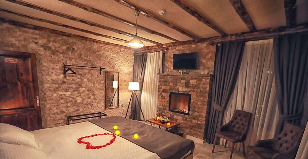 calina otel