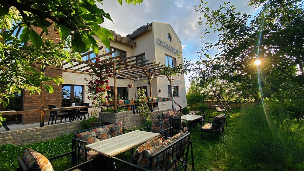 calina otel