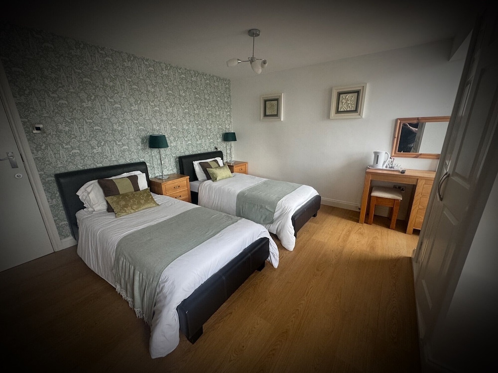 ivy by the sea bandb