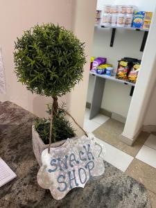 red roof inn and suites detroit melvindale dearborn