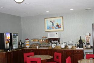 red roof inn and suites detroit melvindale dearborn