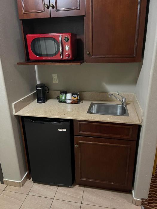 red roof inn and suites detroit melvindale dearborn