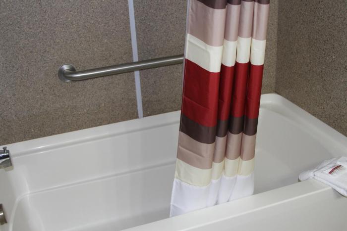 red roof inn and suites detroit melvindale dearborn