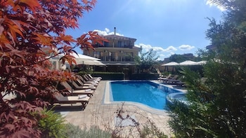 Hotel Muses,,3 star