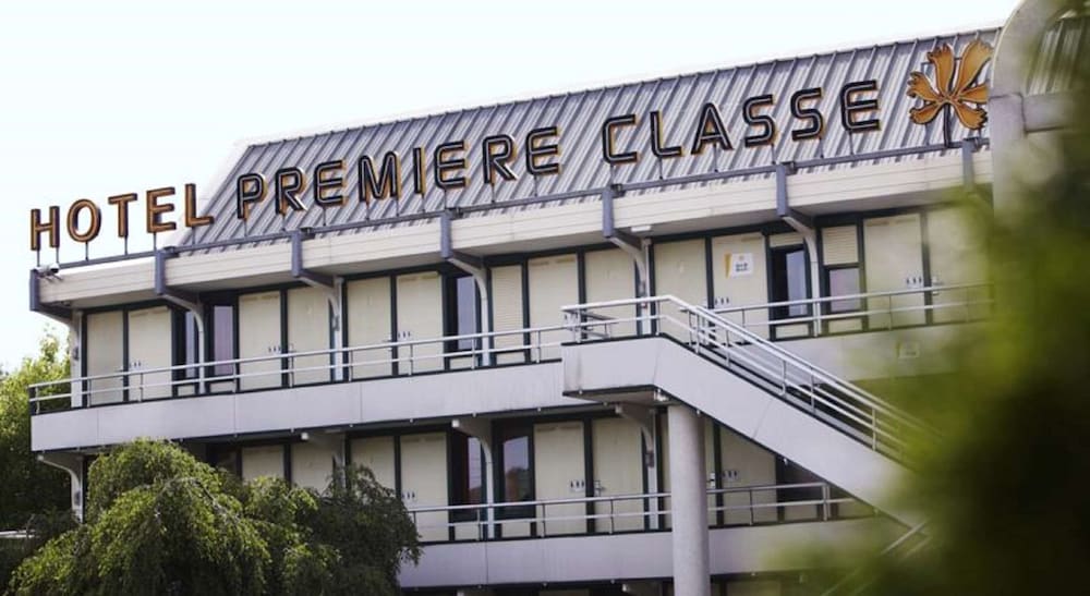 hotel premiere classe niort est la creche