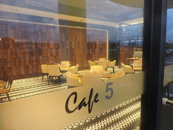 No5,,3.5 star
