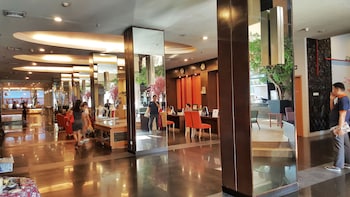 hotel horison ultima makassar