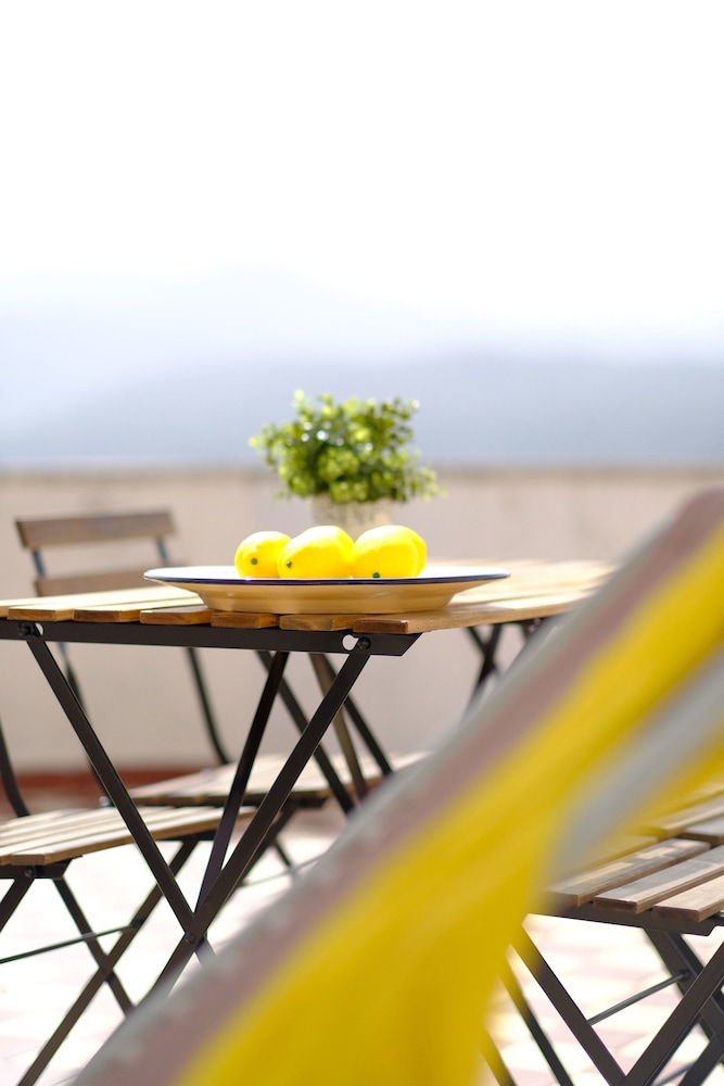 hotel wakim self catering