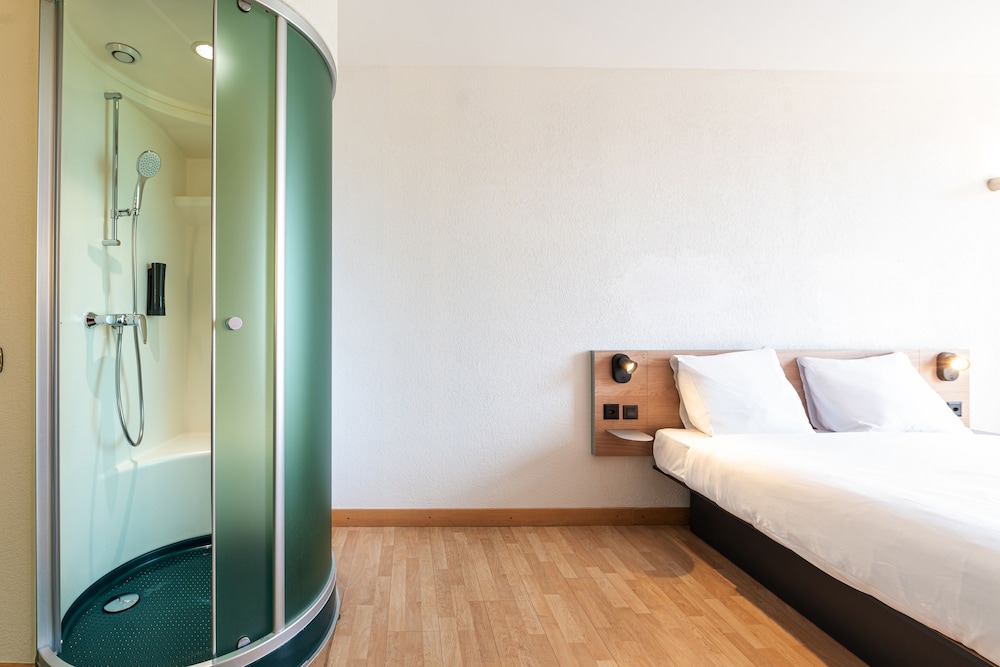 bandb hotel lully 3 lakes