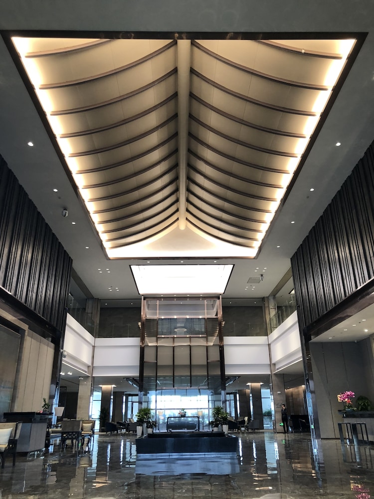 grand skylight int hotel pingshan