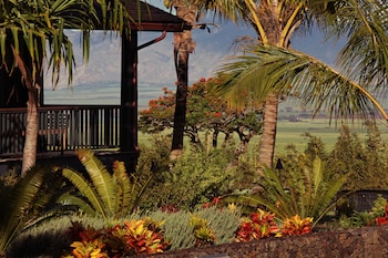 lumeria maui educational retreat center